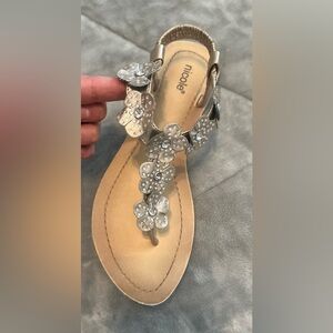 Women’s cute flower sandals